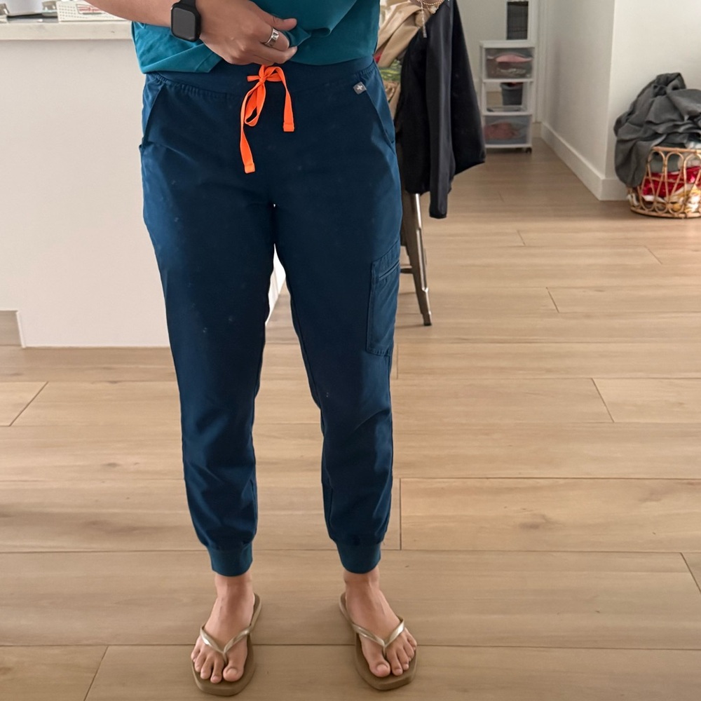 FIGS Deep Reef joggers